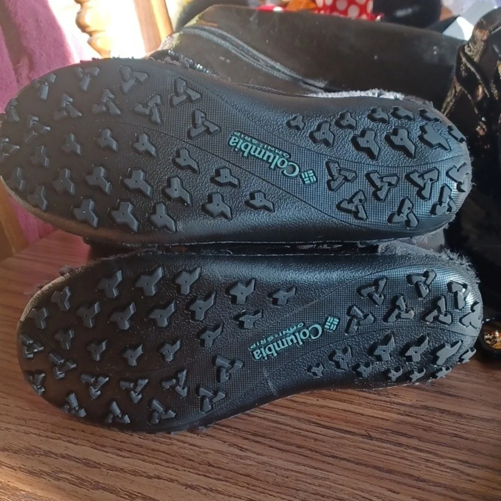 COLUMBIA Waterproof 200 Gram Insulation Winter Boots Teal Black Womens Size 7